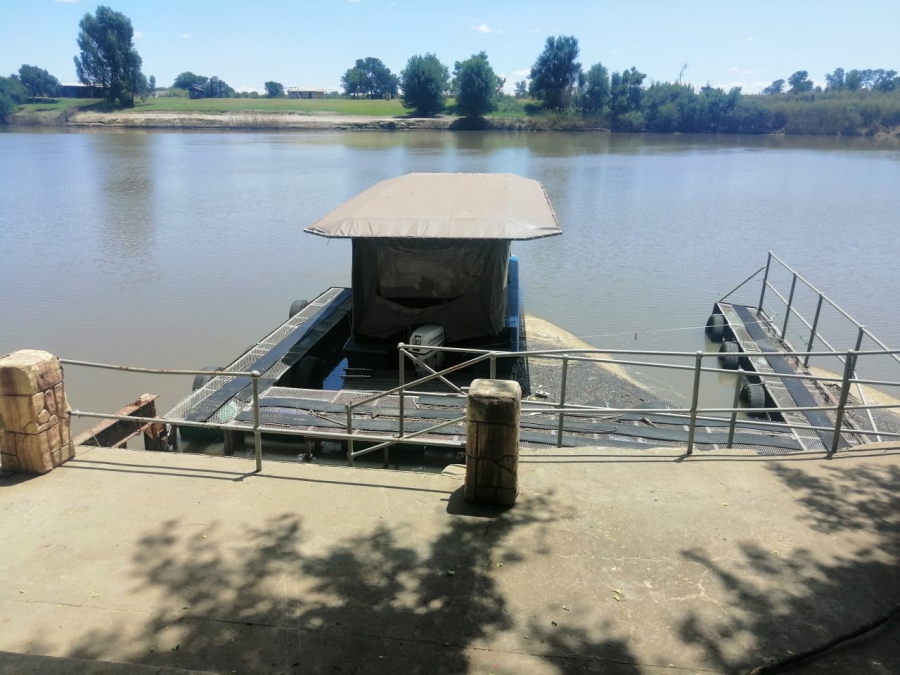 Commercial Property for Sale in Pretorius Kraal Free State